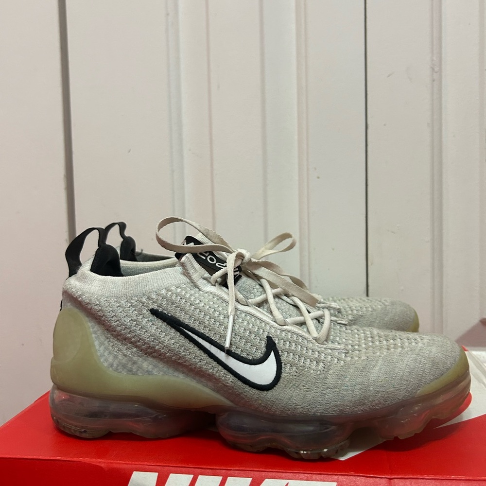 Nike Air VaporMax Flyknit Sneakers